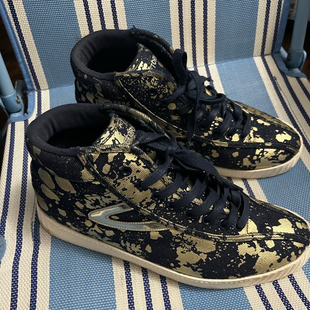 10.5 mens sneakers